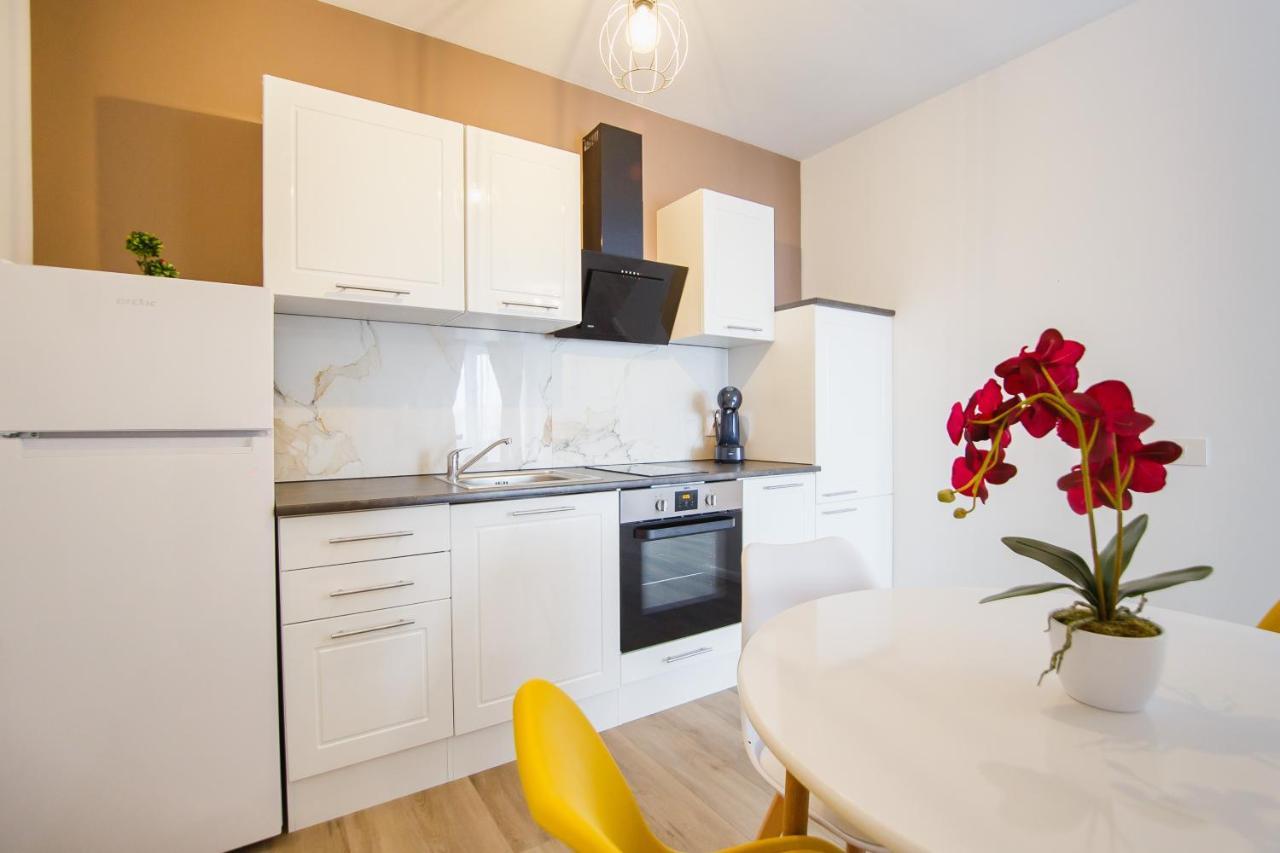 Trio Orange Oradea Exterior foto